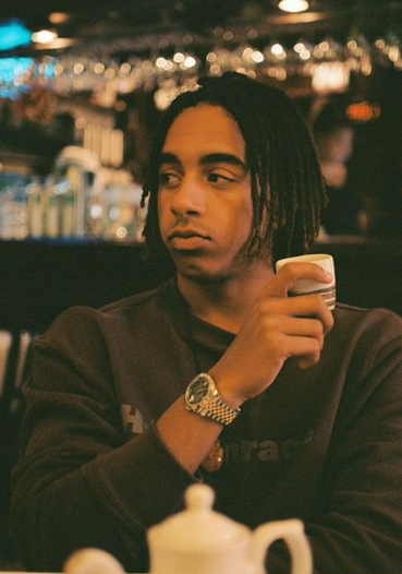 What watch does Jordan Welch wear? - Almost On Time